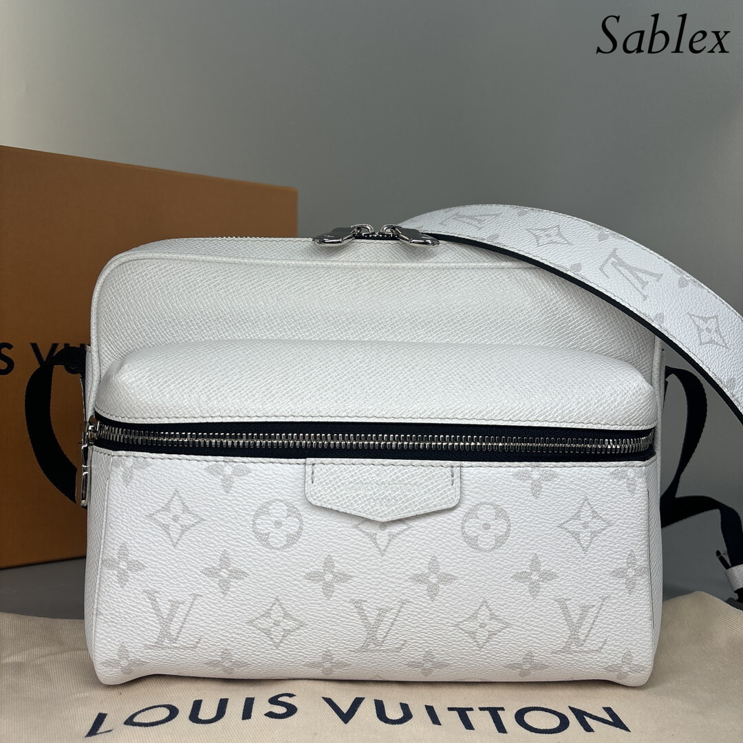 1円【未使用/RFID】LOUIS VUITTON ルイヴィトン タイガラマ 1円【未使用/RFID】LOUIS VUITTON ルイヴィトン タイガラマ