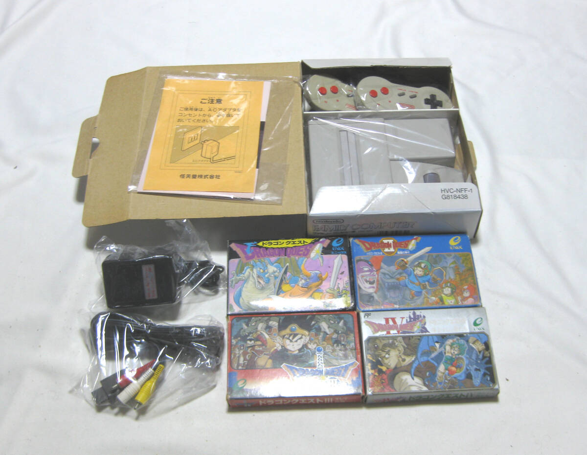 除菌済/作動保証 中古 NEW ニューファミコン 本体 箱説付 作動品 除菌済/作動保証 中古 NEW ニューファミコン 本体 箱説付 作動品