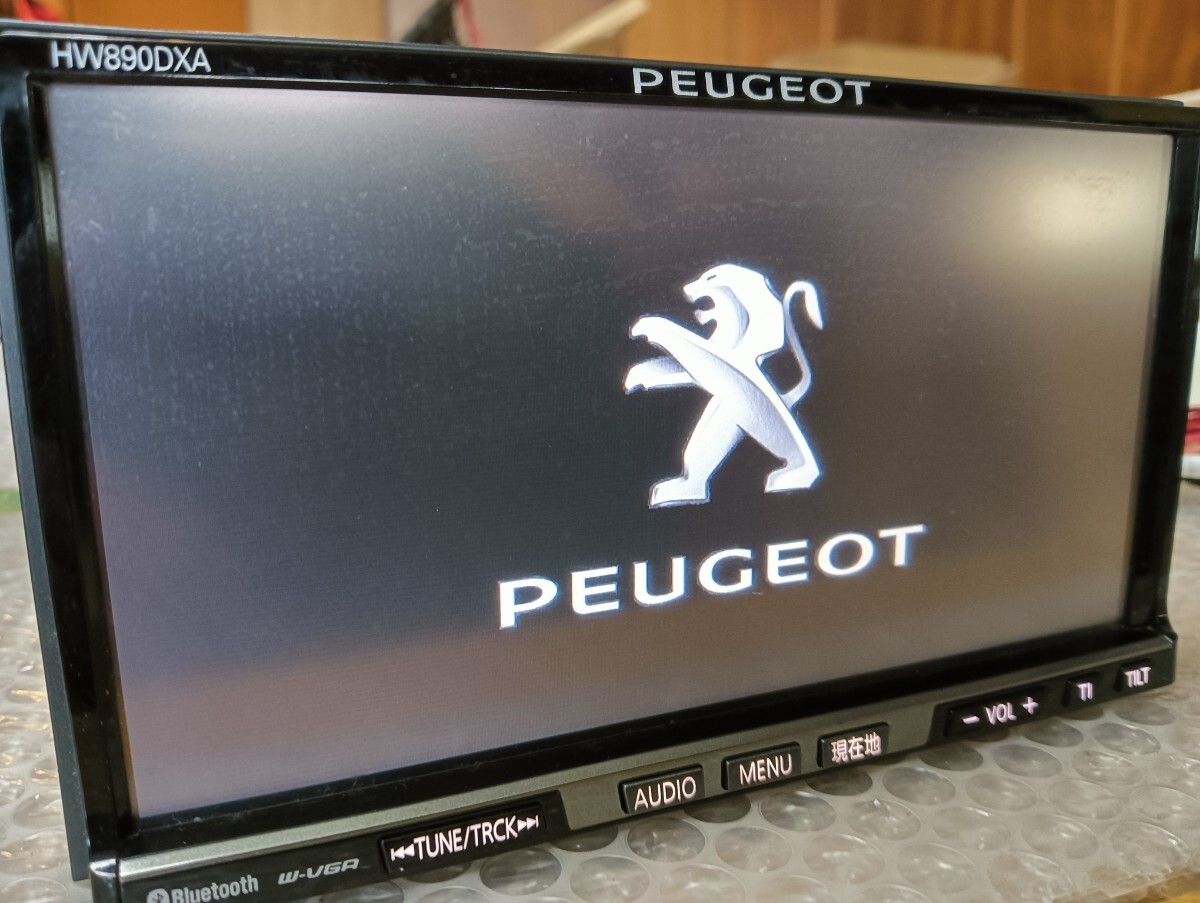 3912073■ Panasonic strada / CN-HW890DXA ■ 2010年地図 パナソニック ストラーダHDDナビ PEUGEOT プジョー純正 キレイ Bluetooth 地デジ