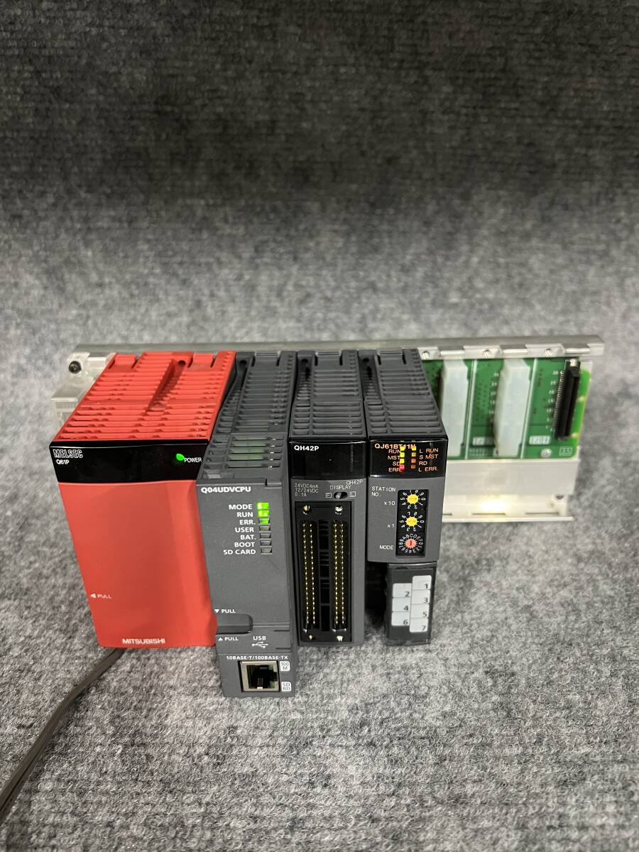 三菱電機 中古品 セット4 Q04UDVCPU Q61P Q35B Q61BT11N QH42P 三菱電機 中古品 セット4 Q04UDVCPU Q61P Q35B Q61BT11N QH42P
