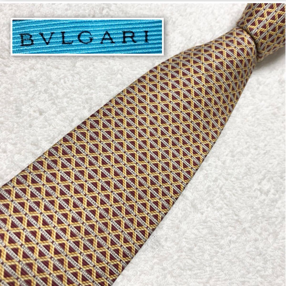美品 希少セッテピエゲ BVLGARI ブルガリ ネクタイ ロゴ文字 美品 希少セッテピエゲ BVLGARI ブルガリ ネクタイ ロゴ文字