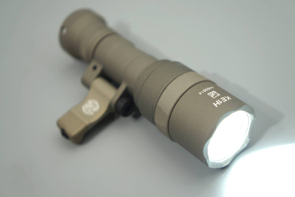 23800円 実物 Surefire M340-TN PRO 500ルーメン タン (Trijicon 23800円 実物 Surefire M340-TN PRO 500ルーメン タン (Trijicon
