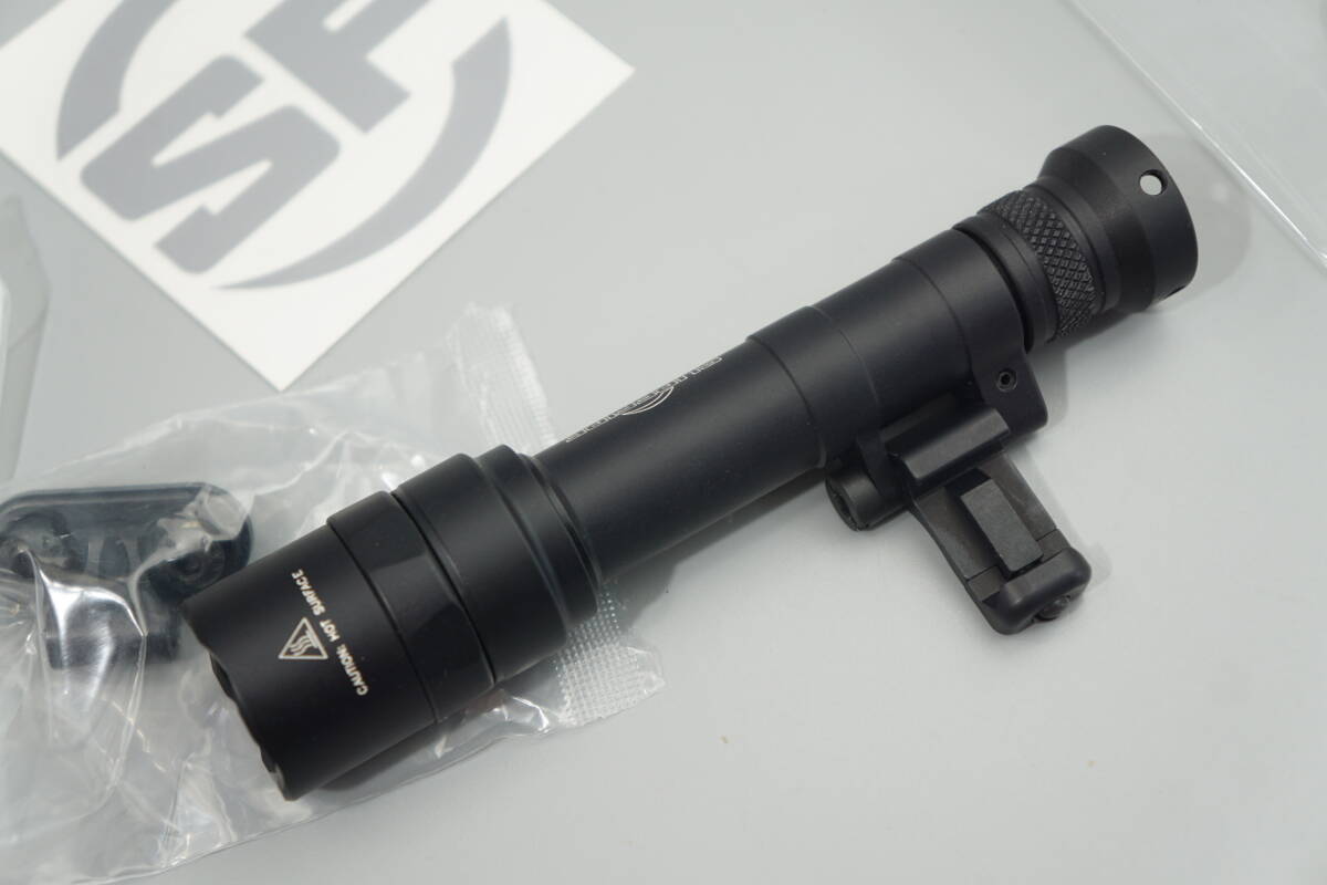 実物 Surefire M640U-BK-PRO (Trijicon Leupold Nightforce PEQ 実物 Surefire M640U-BK-PRO (Trijicon Leupold Nightforce PEQ