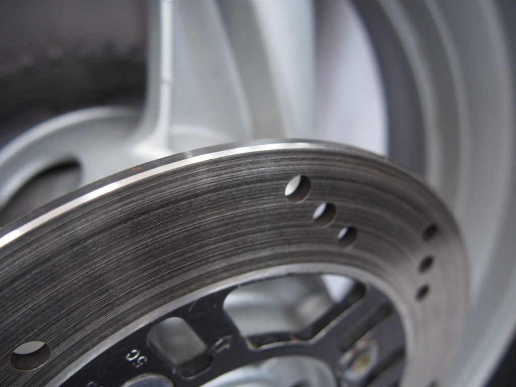 ZZR400純正リアホイール4.50×17J振れなしZX400Nタイヤ溝あり93-06年