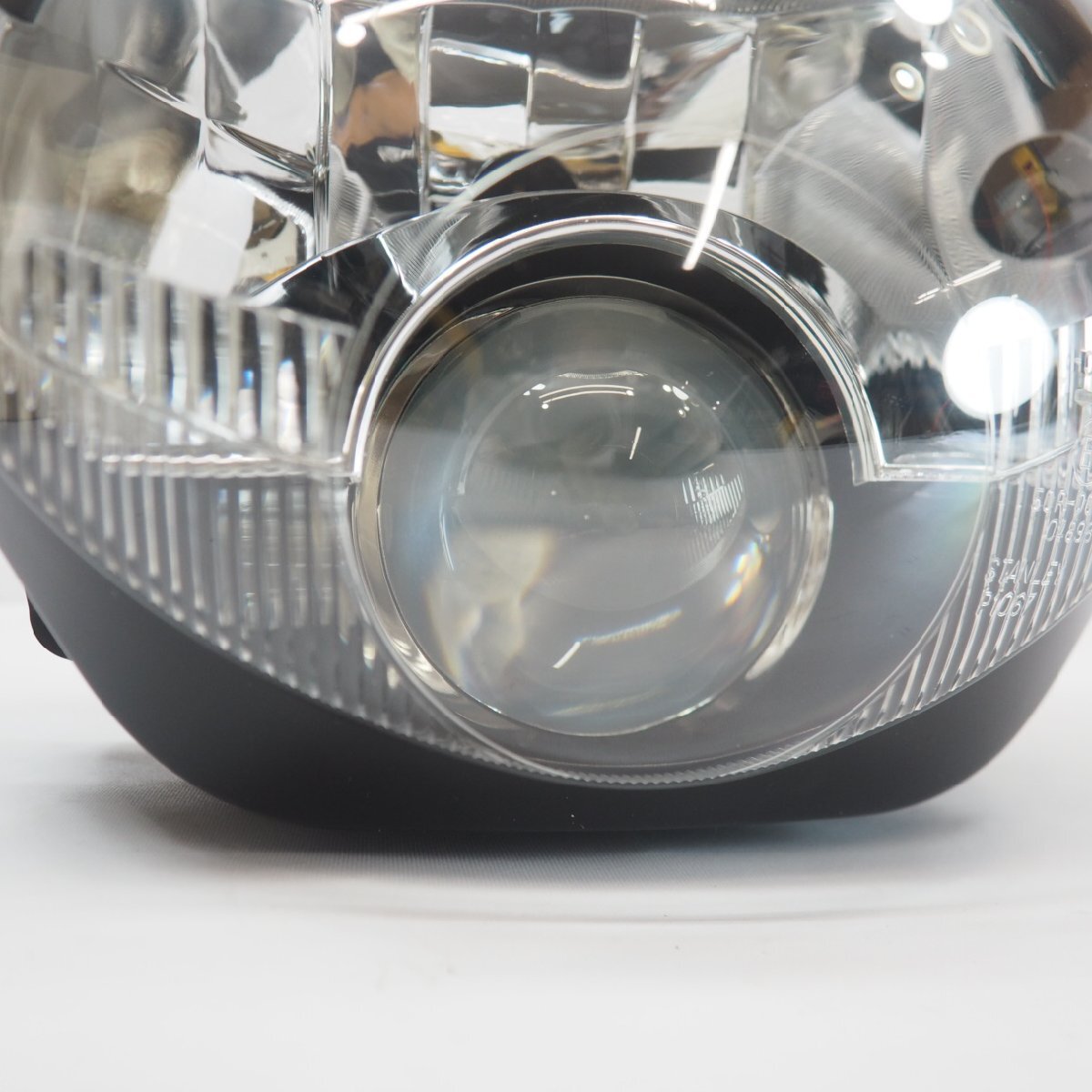 未使用XF650U 純正ヘッドライト フリーウインド XF650 XF650Y ヘッドランプ 35100-04F70-999