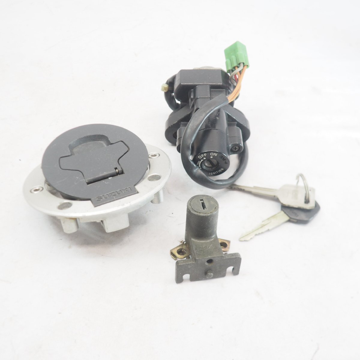 良品 TL1000S 純正メインキー タンクキャップ VT51A 97年 シートキー メインスイッチ イグニッションスイッチ37000-33890 TL1000SV