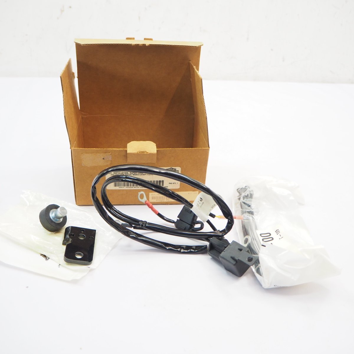 未使用ハーレー ソフテイル純正オプションopインストールkitインスタレーション キット69408-05 プレミアムエアホーン用