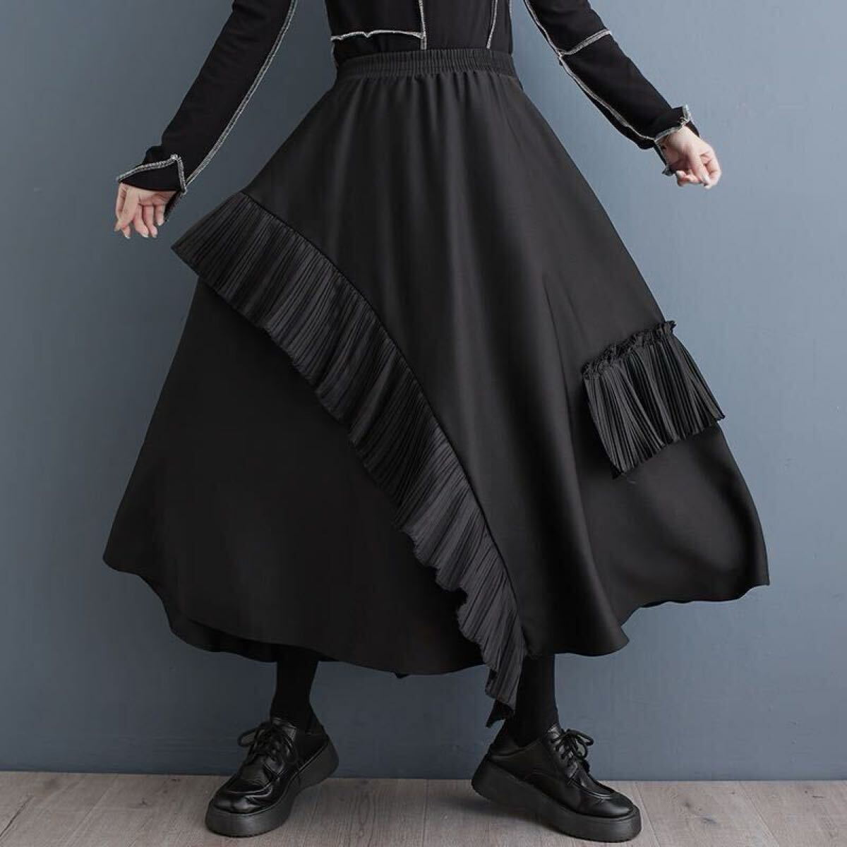 ロング丈　フレア　スカート フリル付き　ブラック　大きいサイズ