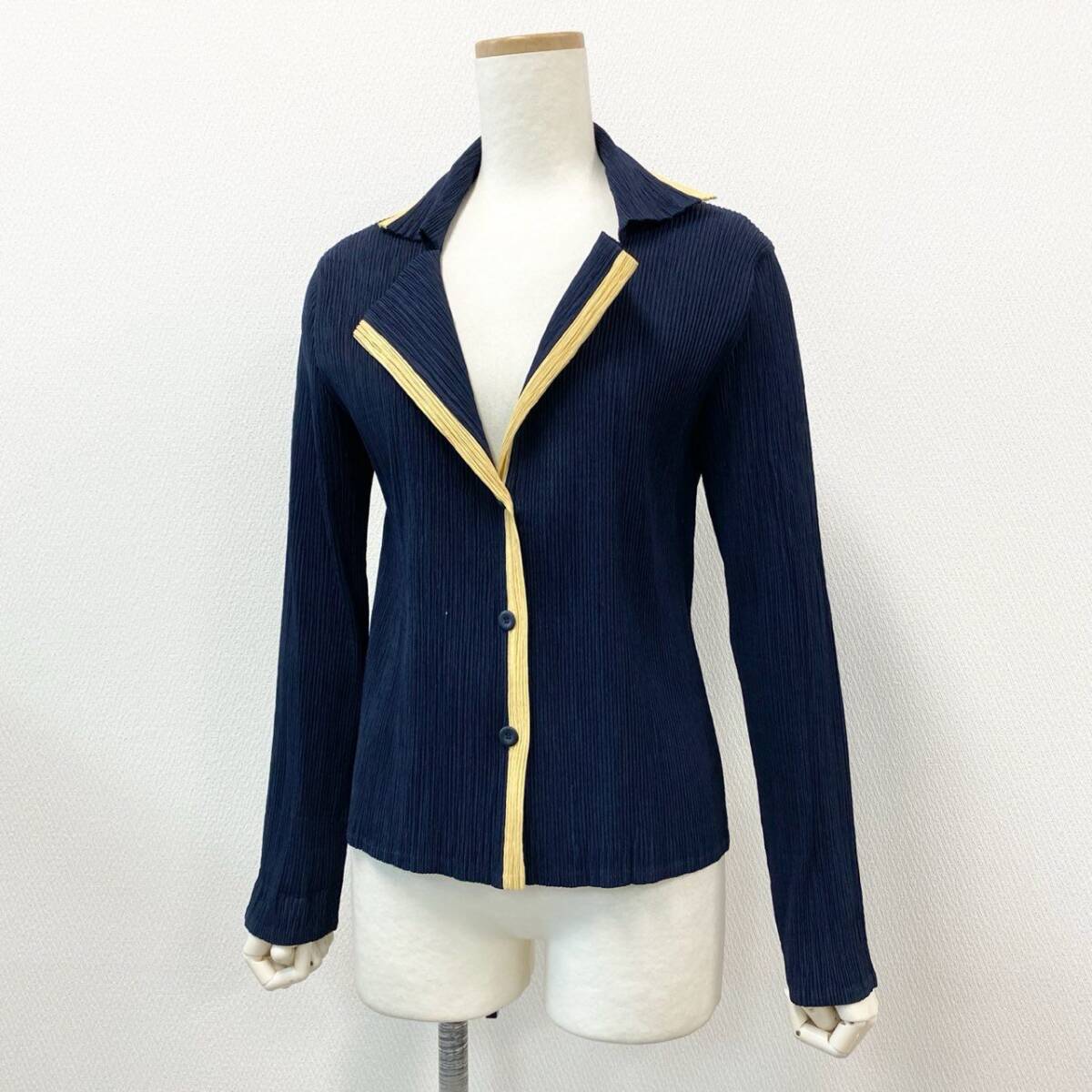 ISSEY MIYAKE WHITE LABEL ダウンジャケット 11l16 《美品》 ISSEY MIYAKE WHITE LABEL Issey Miyake White