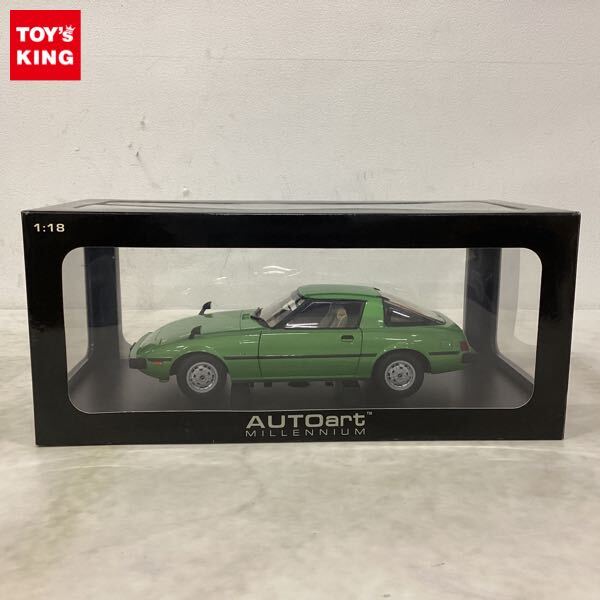 オートアート マツダ サバンナ RX-7 (SA)1:18 マーチグリーン オートアート マツダ サバンナ RX-7 (SA)1:18 マーチグリーン