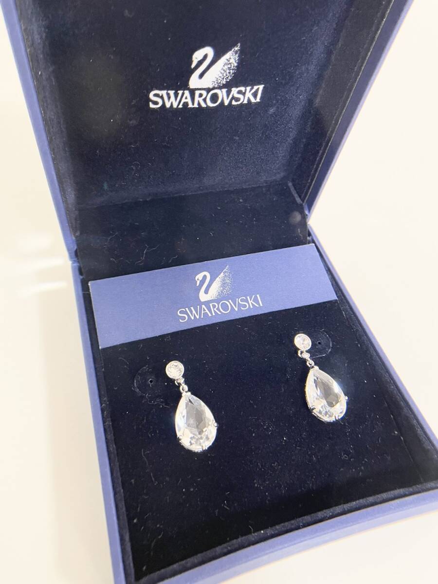 1円~☆【SWAROVSKI ティアドロップ ピアス】スワロフスキー/クリスタル/ドロップ/ラインストーン/ブランドアクセサリー/シルバーカラー ☆( スワロフスキー)|売買されたオークション情報、Yahoo!オークション(旧ヤフオク!) の商品情報をアーカイブ公開 - オークファン 1円~☆【SWAROVSKI ティアドロップ ピアス】スワロフスキー/クリスタル/ドロップ/ラインストーン/ブランドアクセサリー/シルバーカラー ☆( スワロフスキー)|売買されたオークション情報、Yahoo!オークション(旧ヤフオク!) の商品情報をアーカイブ公開 - オークファン