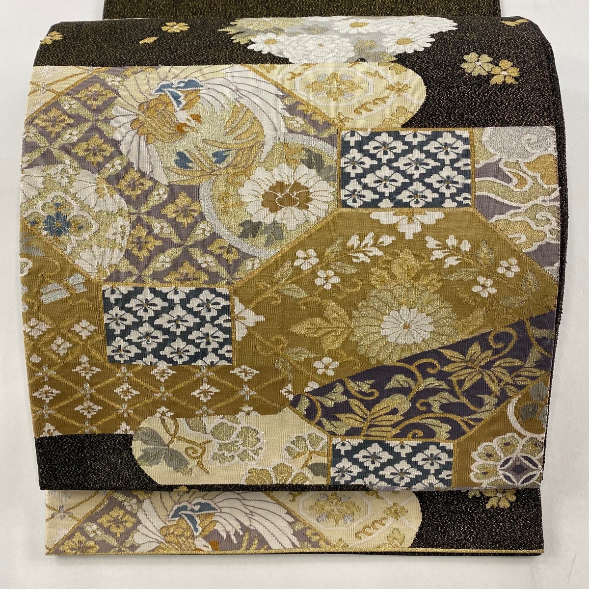 袋帯 逸品 鳳凰 草花 金銀糸 綴れ 黒 お太鼓柄 正絹 【中古】 袋帯 逸品 鳳凰 草花 金銀糸 綴れ 黒 お太鼓柄 正絹 【中古】