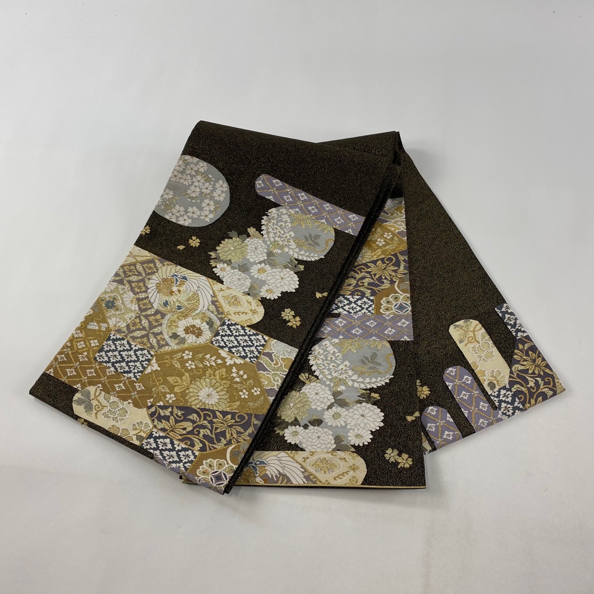 袋帯 逸品 鳳凰 草花 金銀糸 綴れ 黒 お太鼓柄 正絹 【中古】 袋帯 逸品 鳳凰 草花 金銀糸 綴れ 黒 お太鼓柄 正絹 【中古】