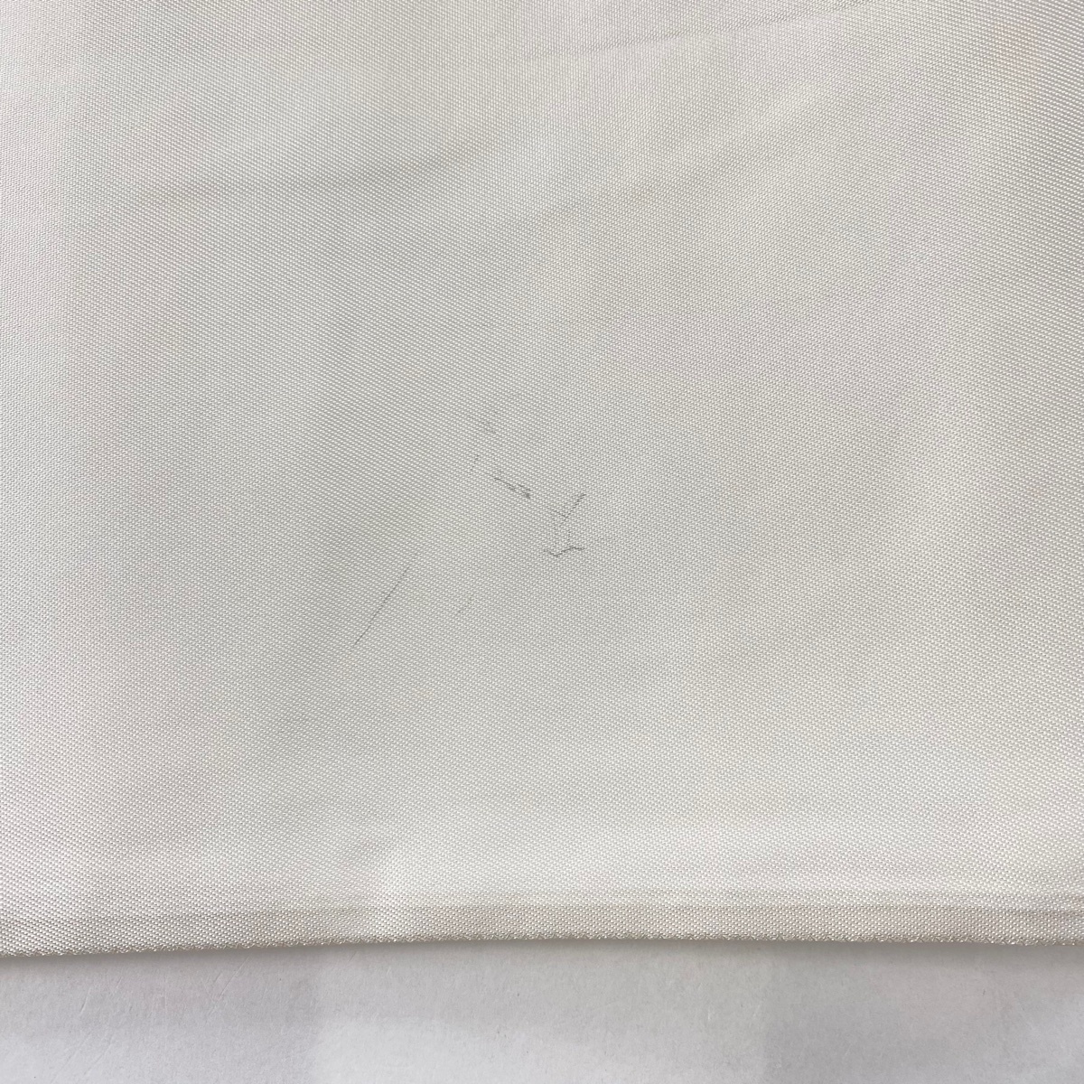 袋帯 美品 名品 菱 葉 金銀糸 白 六通 正絹 【中古】 袋帯 美品 名品 菱 葉 金銀糸 白 六通 正絹 【中古】