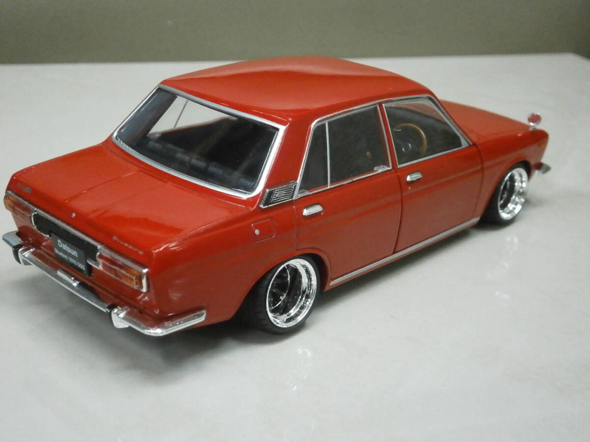 大特価放出！ 1/24＜希少美品：Hachette＞ダットサン SSS 1600 ブルーバード 乗用車