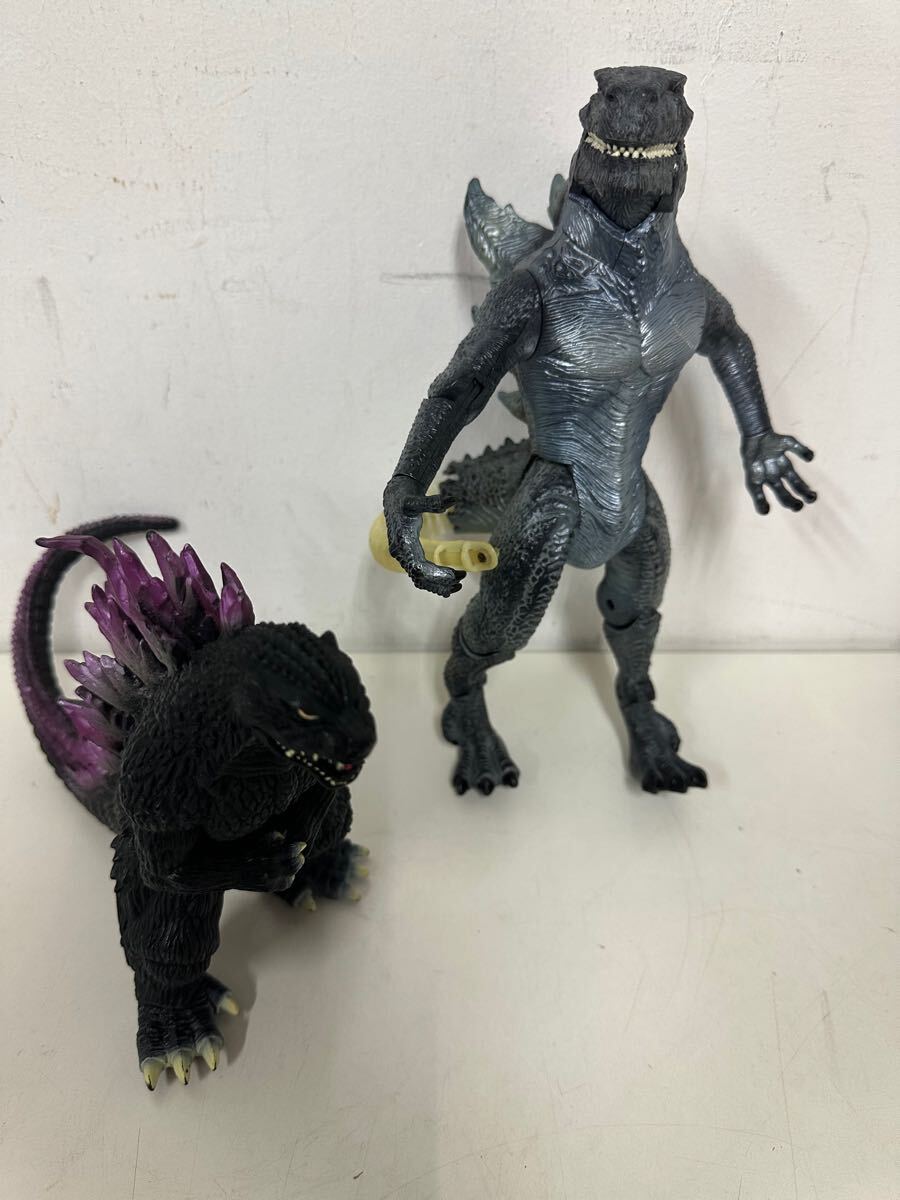 ゴジラ フィギュア まとめ 2体 ソフビ BANDAI 東宝 バンダイ　（J）