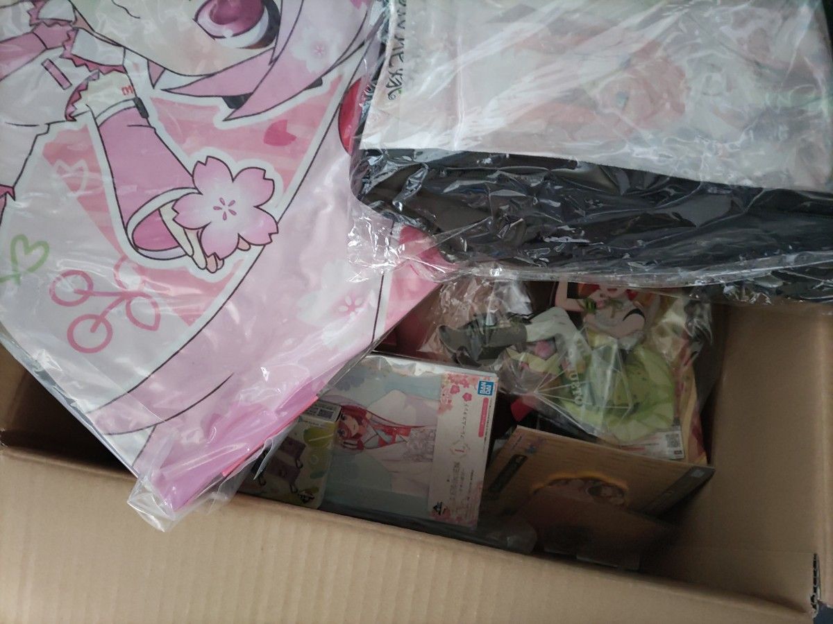 ※2箱発送/説明必読 女性キャラ雑貨まとめ売り ※