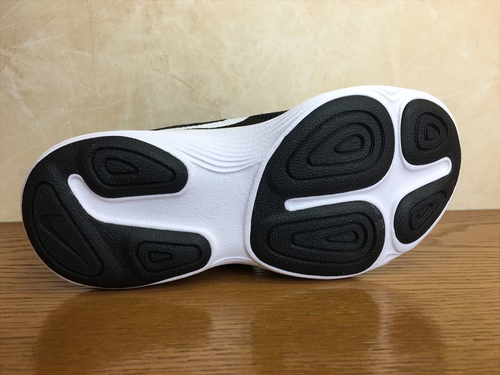 NIKE（ナイキ） REVOLUTION 4 PSV（レボリューション4 PSV） 943305-006 スニーカー 靴 ジュニア 18,5cm 新品 (114)_画像3