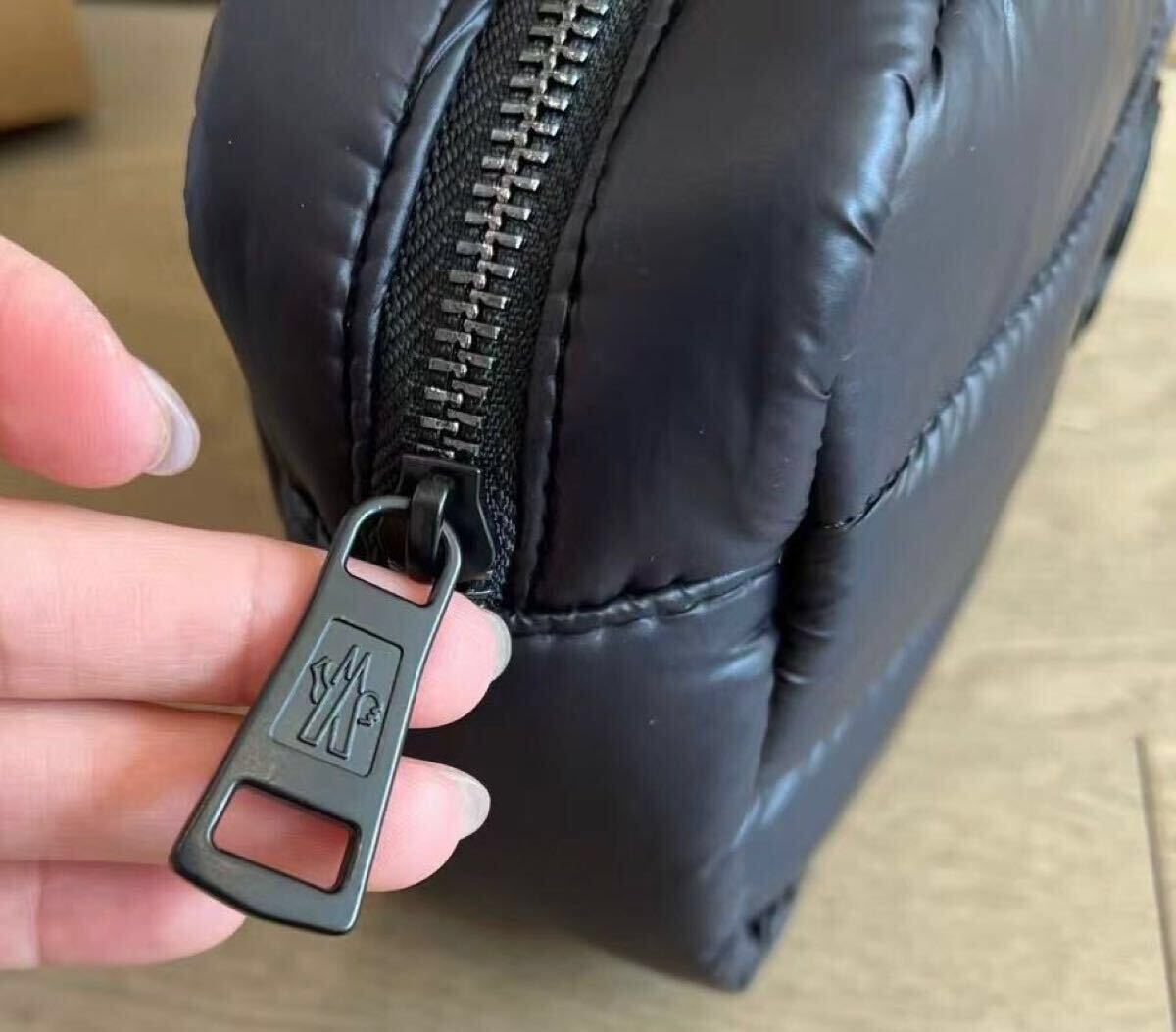 Yahoo!オークション - 新品 MONCLER モンクレール ダウン調 Yahoo!オークション - 新品 MONCLER モンクレール ダウン調