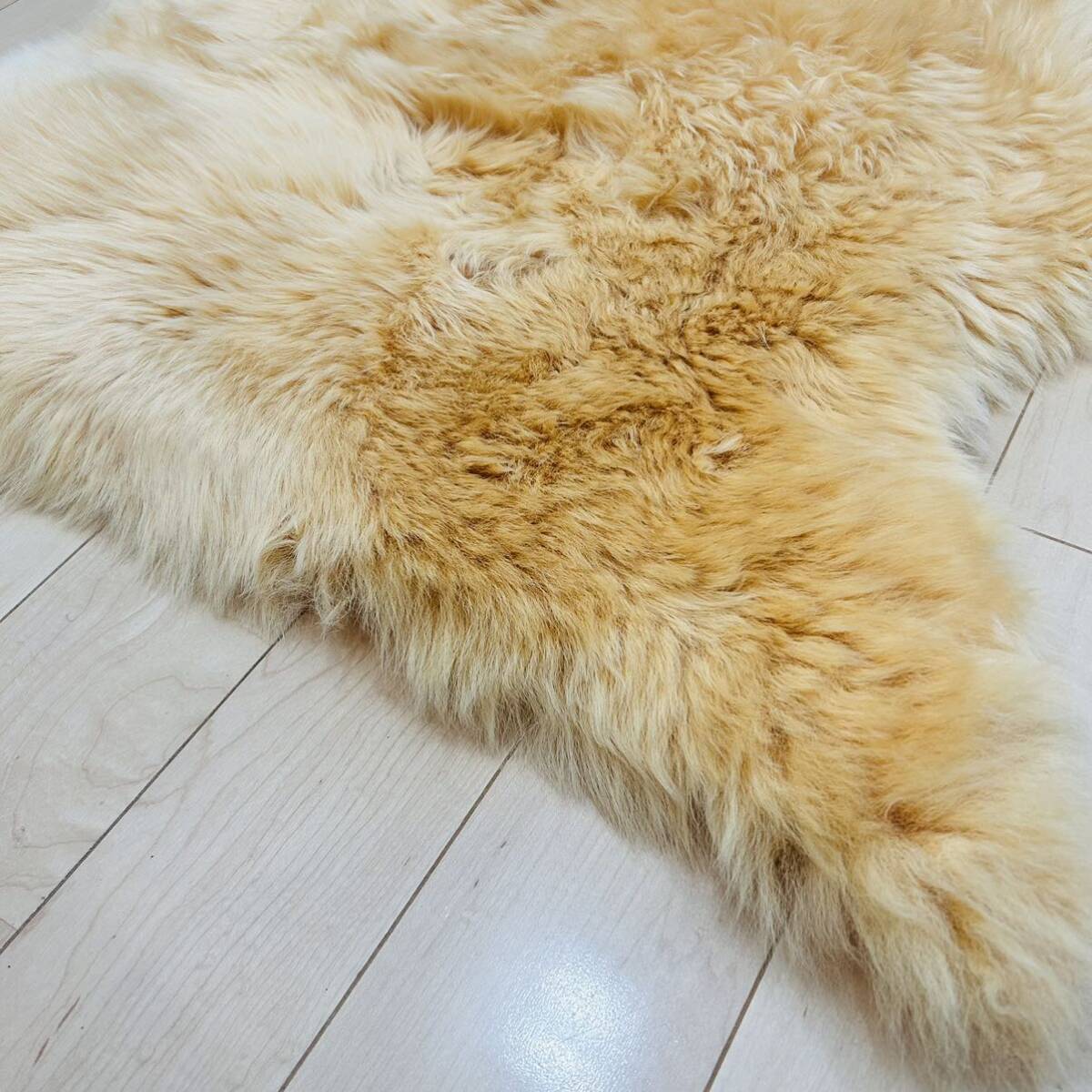  limitation color New Zealand production super high quality sheepskin mat .. smell less real leather 1 pcs minute natural wool 100% camp field mountain climbing wool length approximately 7cm 100cmx70cm