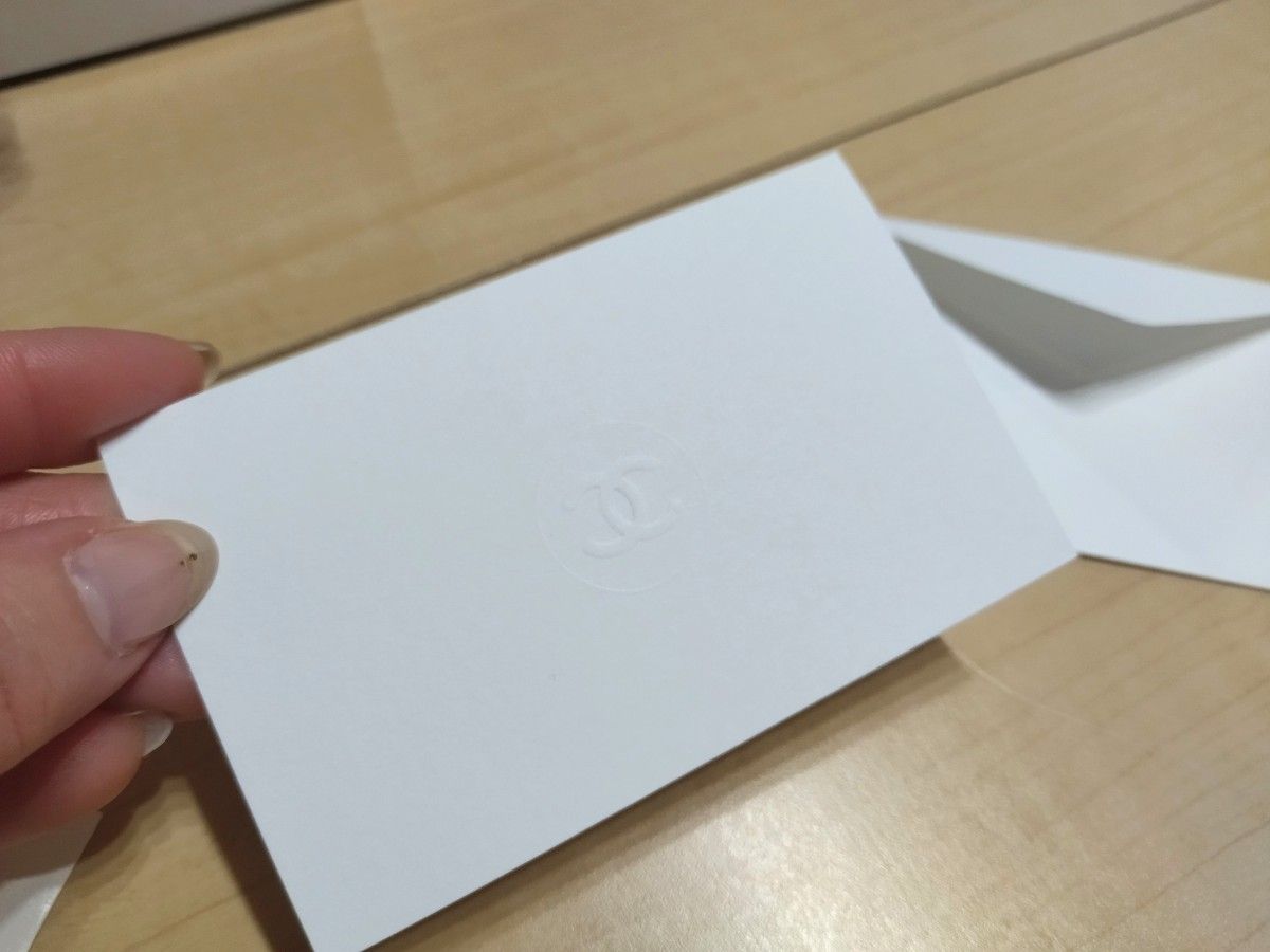 値下げ CHANEL 2024 ホリデー ギフトボックス ショッパー 紙袋 値下げ CHANEL 2024 ホリデー ギフトボックス ショッパー 紙袋