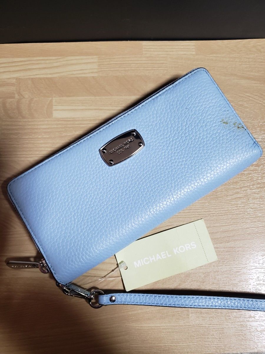 新品(紙タグ付き) マイケル・コース 長財布 水色 定価40700円 新品(紙タグ付き) マイケル・コース 長財布 水色 定価40700円