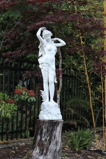 春の女神 西洋彫刻インテリア装飾品兼高級屋外置物ガーデンオブジェ 
