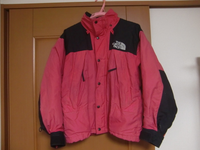 90s THE NORTH FACE マウンテンジャケット ビンテージ 黒 ピンク S (検 マウンテンガイド_画像1