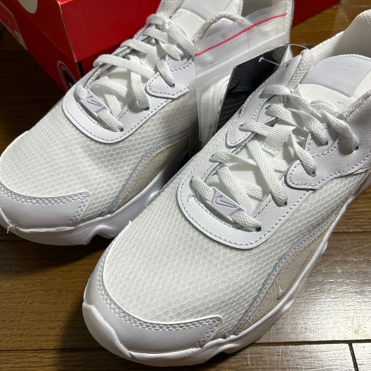 ナイキ WMNS NIKE RYZ365 Ⅱ 2 ホワイト 90S 25cm|Yahoo!フリマ ナイキ WMNS NIKE RYZ365 Ⅱ 2 ホワイト 90S 25cm|Yahoo!フリマ