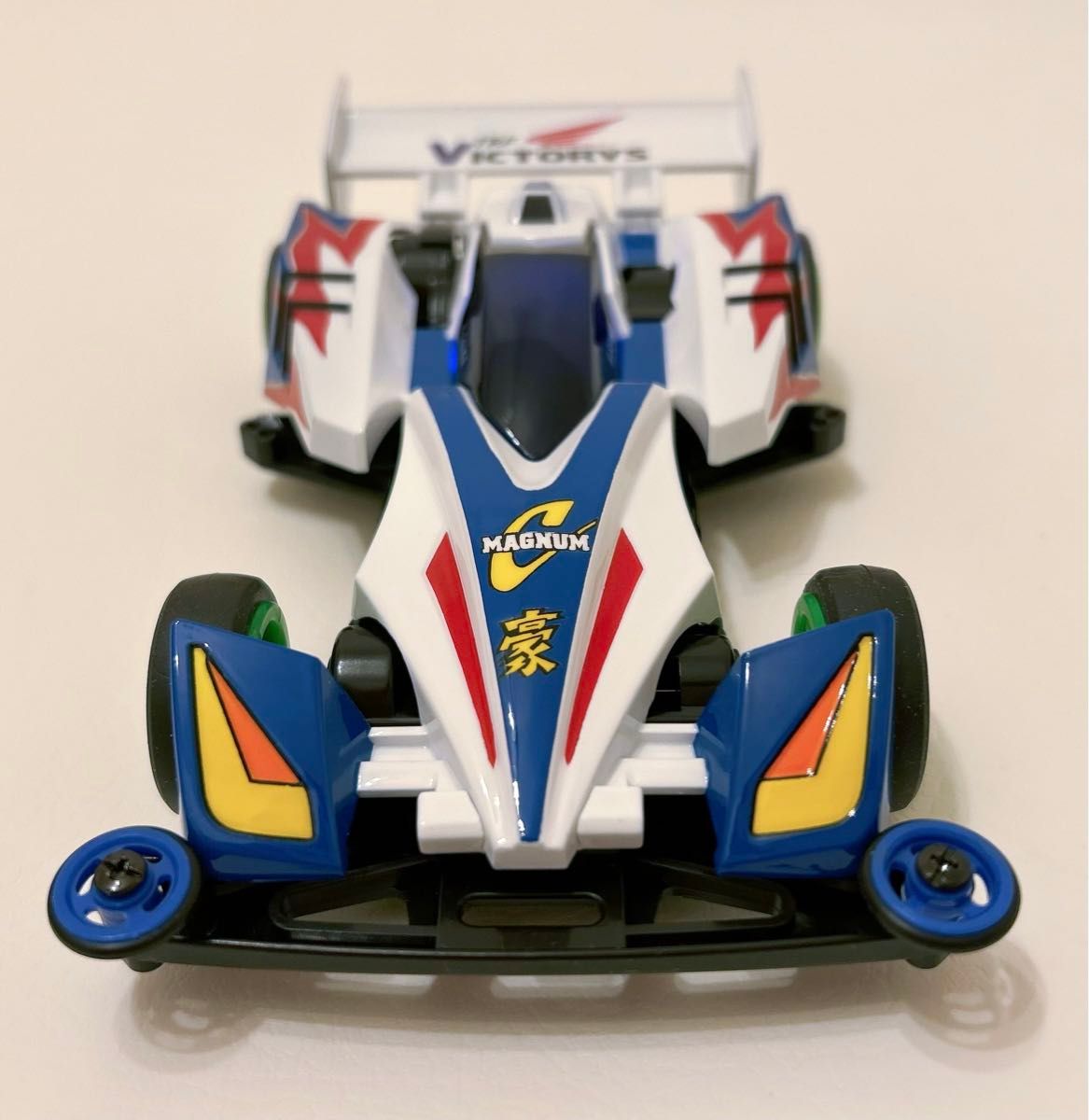 GPチップ装備(ライト内蔵)・全塗装】ミニ四駆 サイクロン GPチップ装備(ライト内蔵)・全塗装】ミニ四駆 サイクロン
