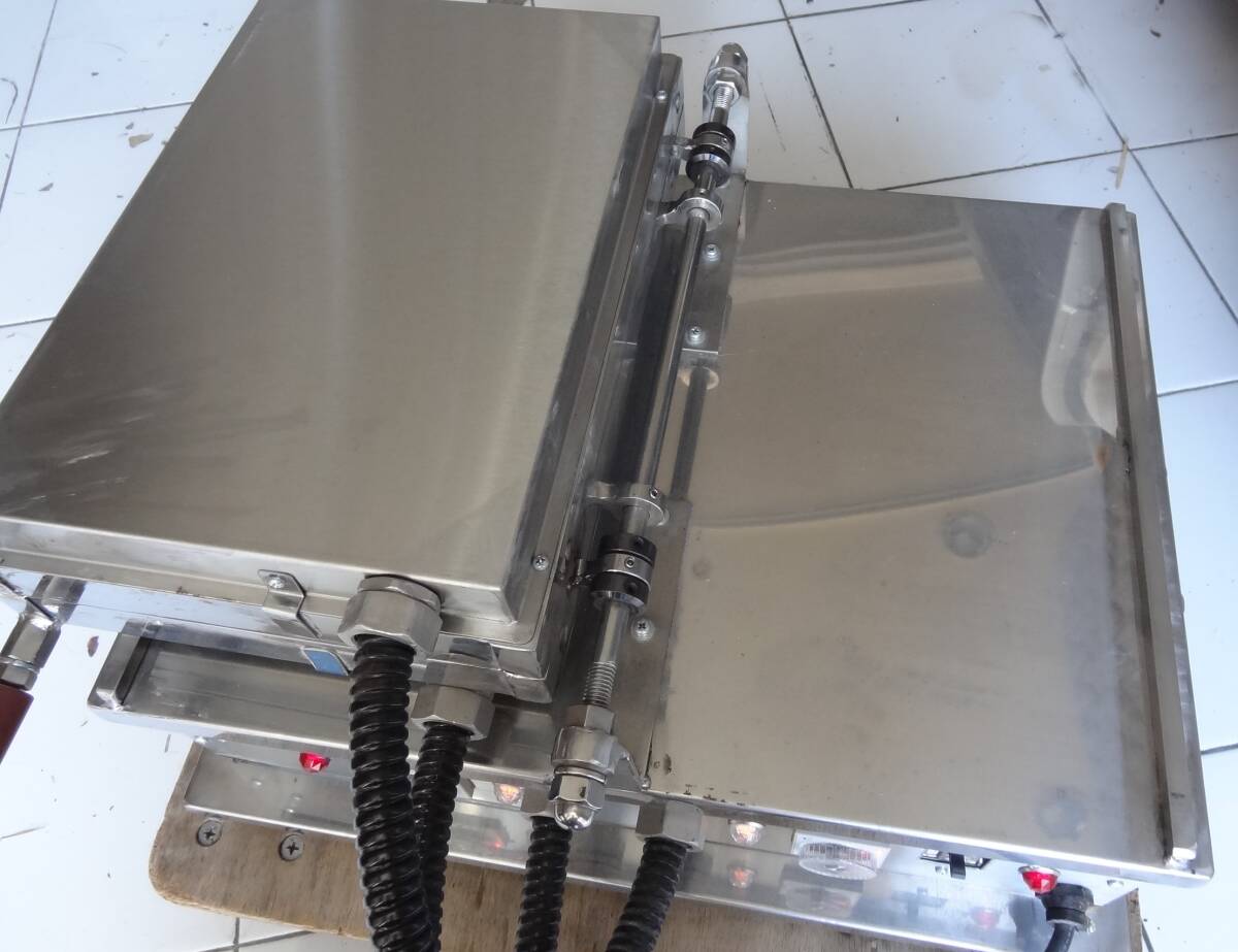 P2157a パイオニア厨房? 電気ベビーカステラ焼機 ハート型 4cm P2157a パイオニア厨房? 電気ベビーカステラ焼機 ハート型 4cm