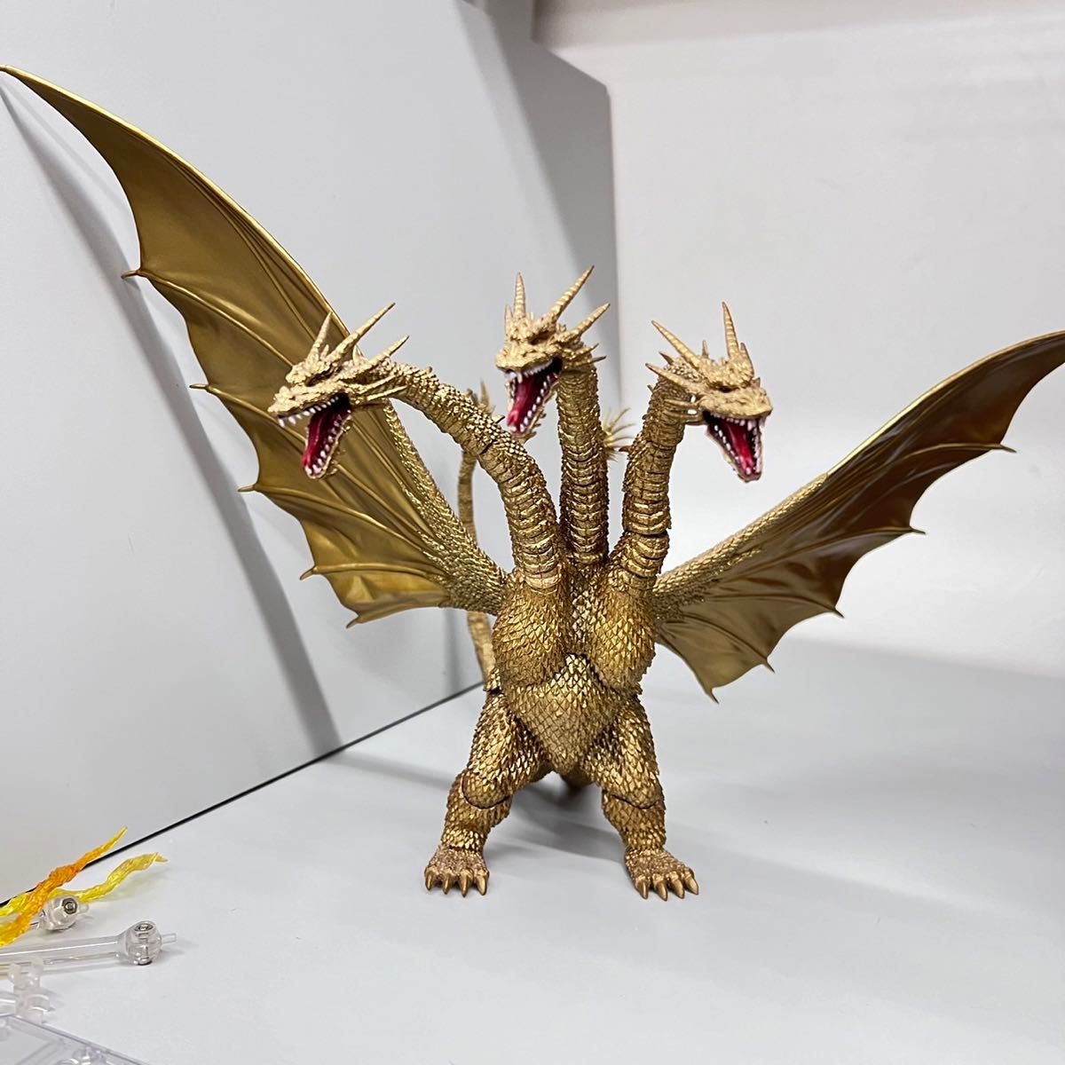 S H MonsterArtsキングギドラ SPECIAL Color ver (1991ゴジラvs S H MonsterArtsキングギドラ SPECIAL Color ver (1991ゴジラvs