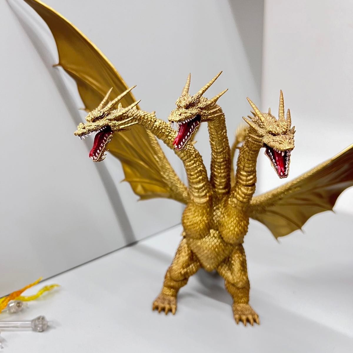 S H MonsterArtsキングギドラ SPECIAL Color ver (1991ゴジラvs S H MonsterArtsキングギドラ SPECIAL Color ver (1991ゴジラvs