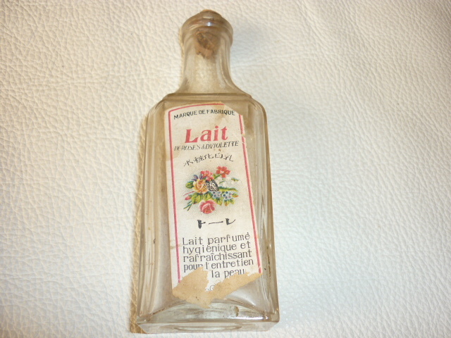 ■希少 美品 1914年頃（大正3年）！乳白化粧水レート ラベル・コルクふた付きガラス瓶 縦12ｃｍ、横4.5ｃｍ、幅3ｃｍ