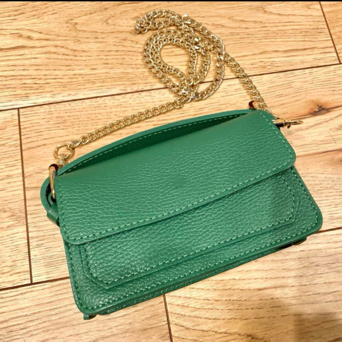 美品◆AULENTTI オウレンティ 牛革ミニチェーンショルダーバッグ レディース 斜めがけ 本革 グリーン ポシェット