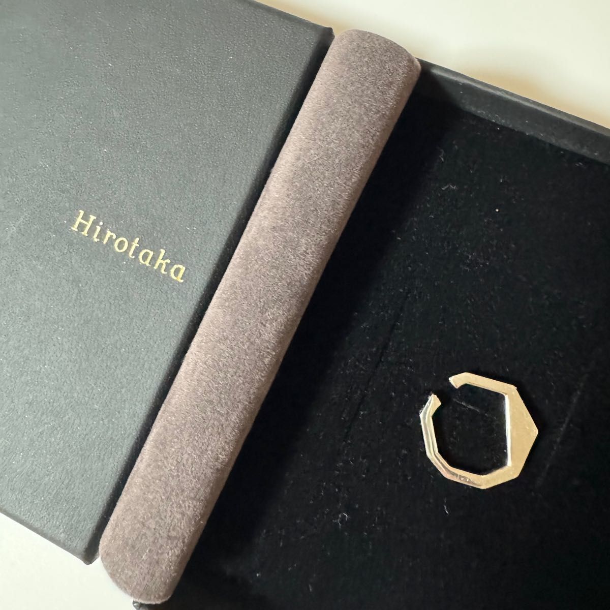 Hirotaka ヒロタカ Manhattan Diamond Ear Cuff マンハッタン Hirotaka ヒロタカ Manhattan Diamond Ear Cuff マンハッタン