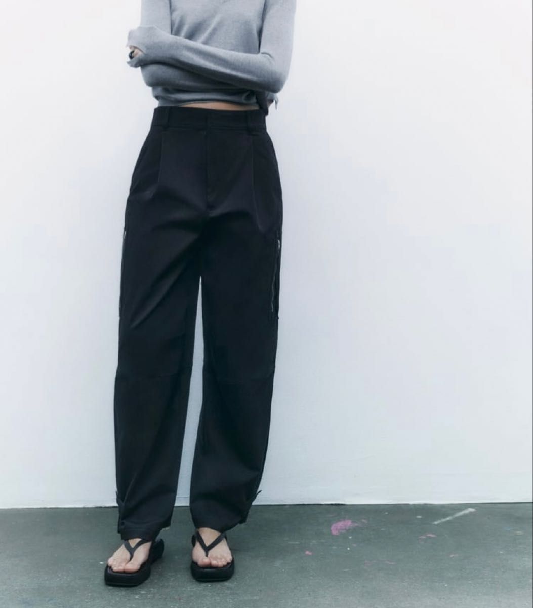 未使用 ZARA ザラ ジッパーカーゴパンツ レディース 黒 ブラック 未使用 ZARA ザラ ジッパーカーゴパンツ レディース 黒 ブラック