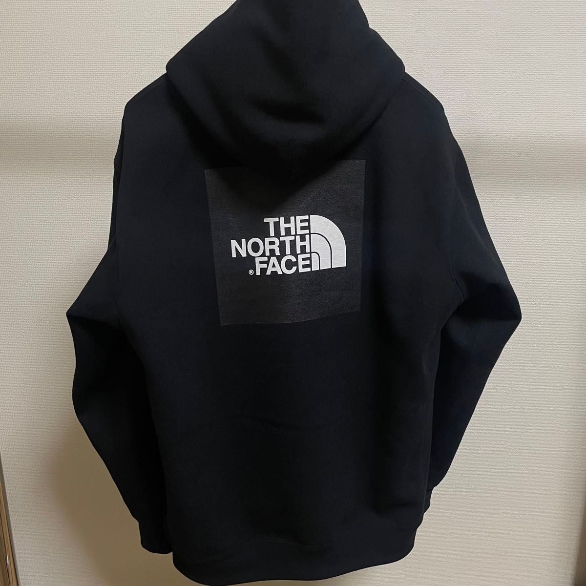 美品】ノースフェイス 直営店限定 ボックスロゴビッグフーディ 美品】ノースフェイス 直営店限定 ボックスロゴビッグフーディ