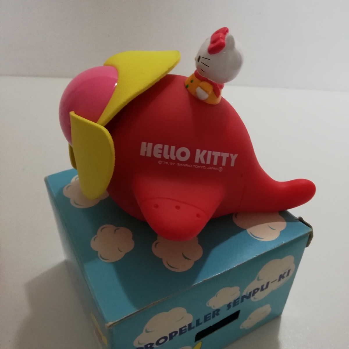 希少レア 1997年 サンリオ HELLO KITTY ハローキティ プロペラせんぷーき 飛行機 未使用 [非売品 グッズ モーターからくり フィギュア ] _画像2