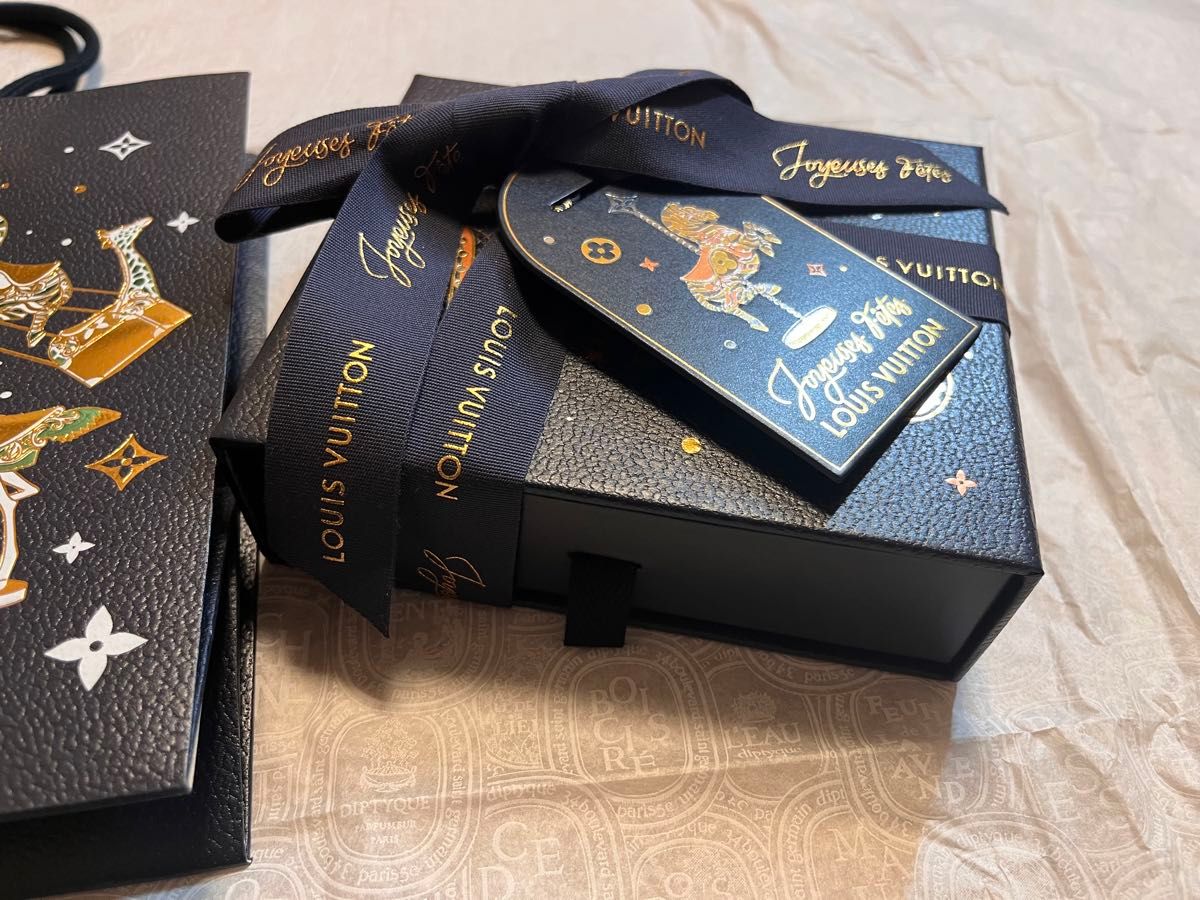 ルイヴィトン LOUIS VUITTON 2024年 クリスマス限定 ショッパー ルイヴィトン LOUIS VUITTON 2024年 クリスマス限定 ショッパー