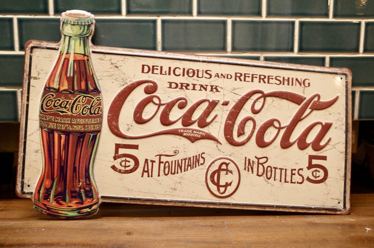 新品　コカコーラ　Coca Cola 看板　大型　メタルサイン エンボスサイン　アメリカ製　USA 世田谷ベース　ダイナー　店舗　アメリカン