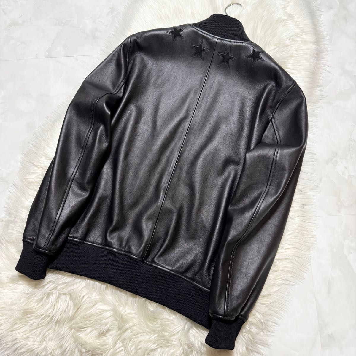 本物 極美品 ジバンシー ラウンド スター レザー ブルゾン 本物 極美品 ジバンシー ラウンド スター レザー ブルゾン