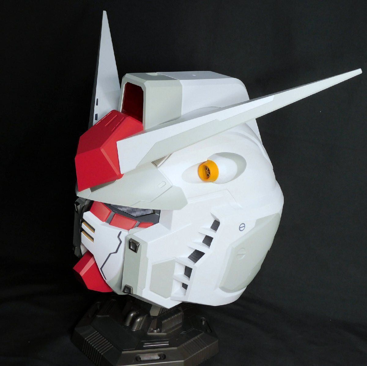 RX-78 Gundam(ガンダム)等身大アクションヘルメット完成品 RX-78 Gundam(ガンダム)等身大アクションヘルメット完成品