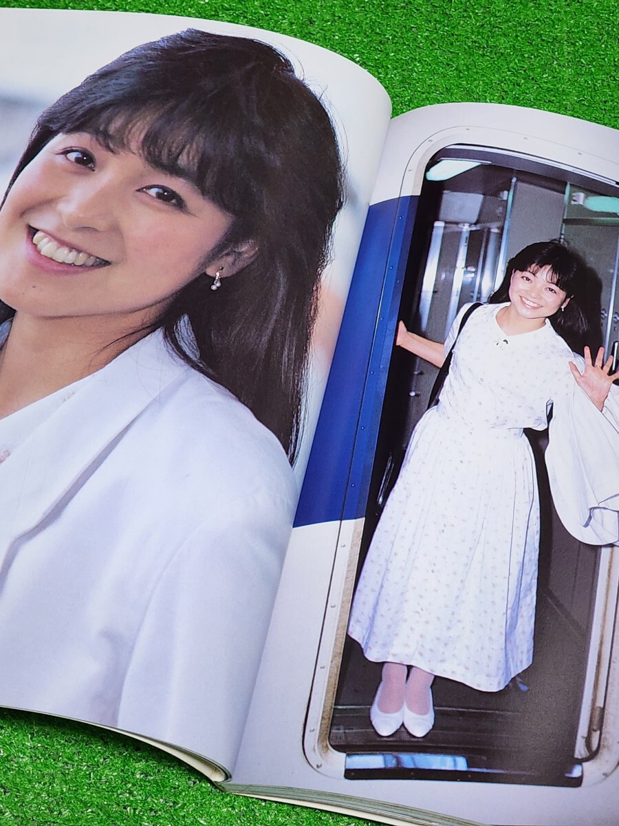 日高のり子 写真集 「Merry Wind」 1986年初版本 ジ・アニメ特別 日高のり子 写真集 「Merry Wind」 1986年初版本 ジ・アニメ特別