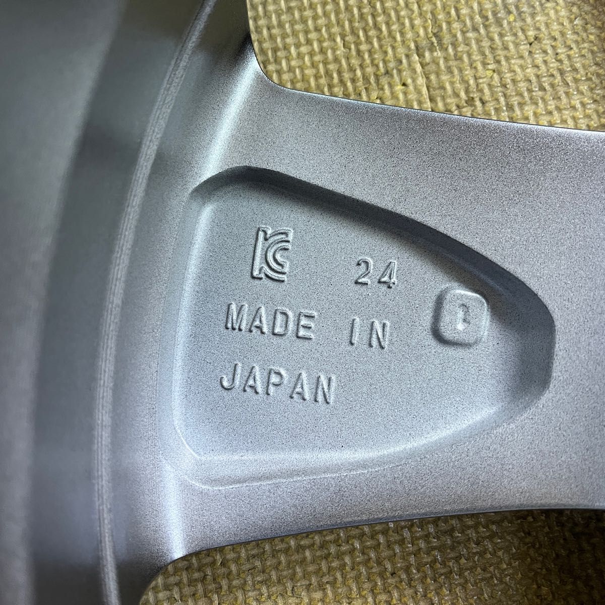 新車外し トヨタ RAV4 G 前期 純正ホイール1本 18インチ7J+35 新車外し トヨタ RAV4 G 前期 純正ホイール1本 18インチ7J+35