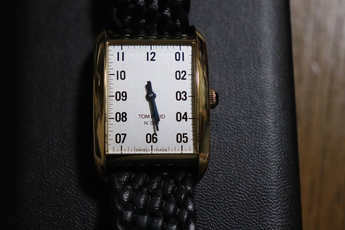 時計 トム フォード 海洋プラスチックごみから作られる高級時計 トム・フォードが語る“倫理的なぜいたく”の真意