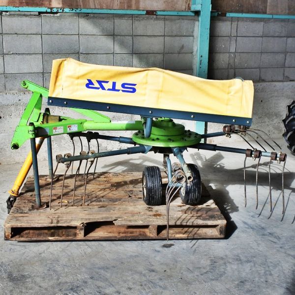 宮城】スター MGR2500 ジャイロレーキ 集草機 作業幅1800mm 宮城】スター MGR2500 ジャイロレーキ 集草機 作業幅1800mm