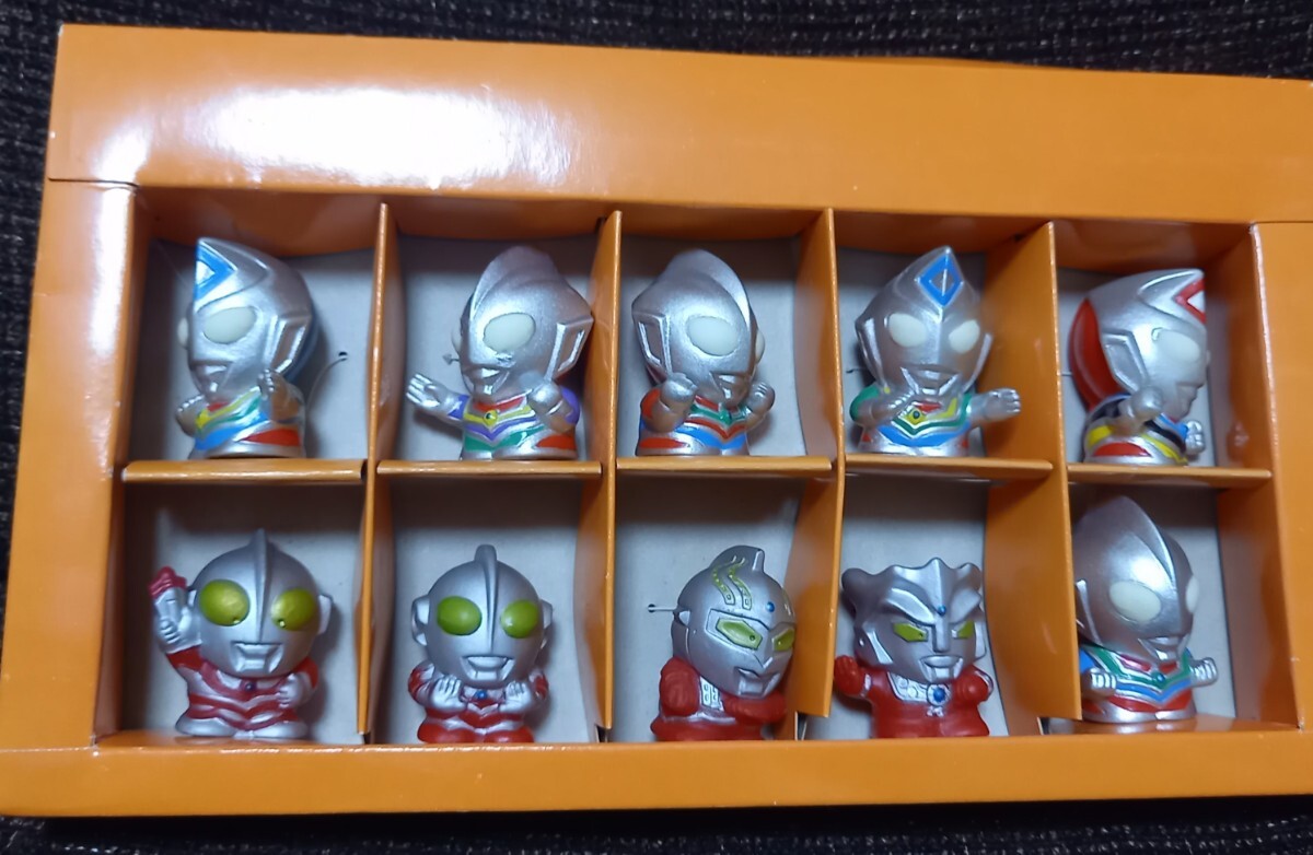 ウルトラマン風 指人形 ソフビ パチ 無版権 ウルトラセブン レオ ウルトラマン風 指人形 ソフビ パチ 無版権 ウルトラセブン レオ