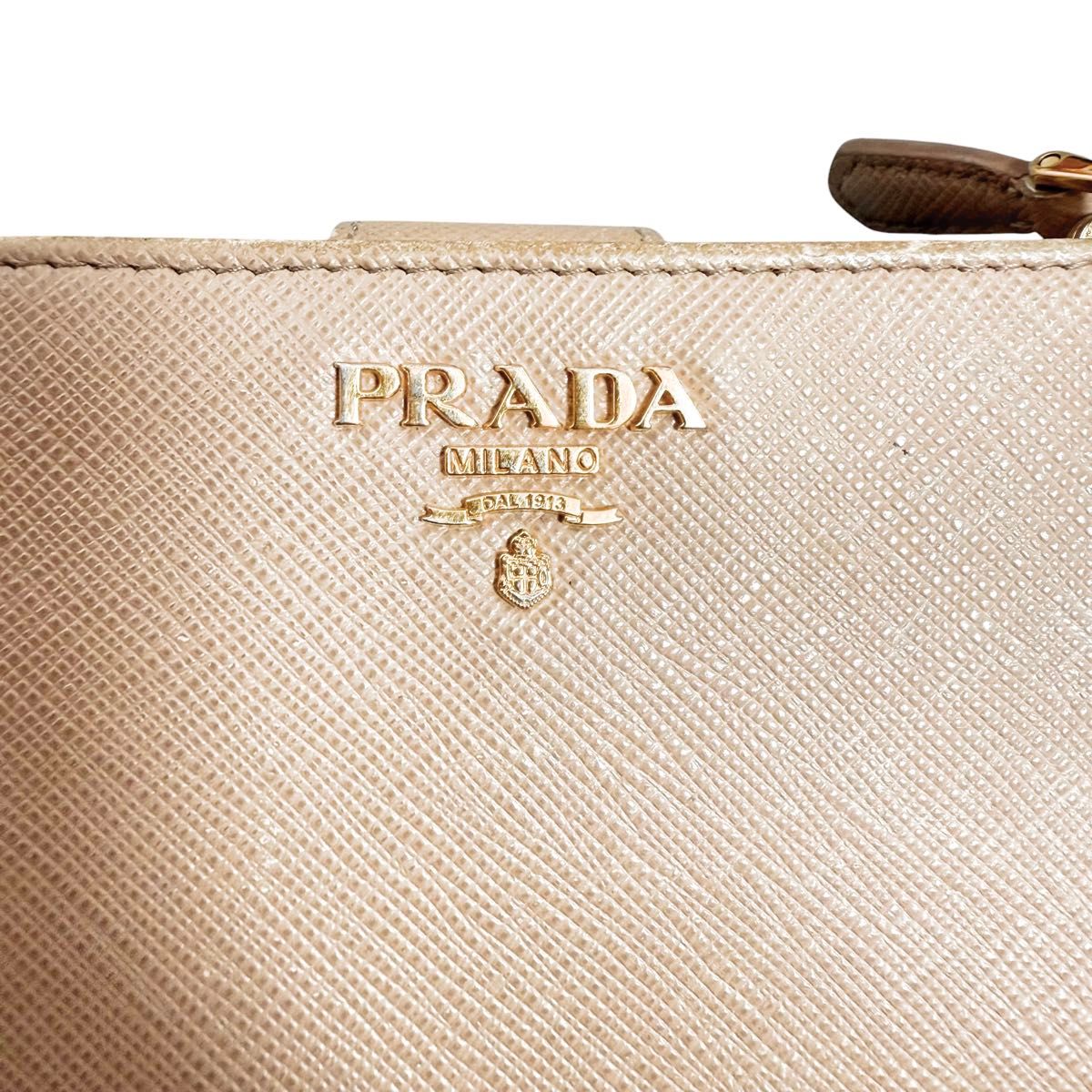 PRADA プラダ 二つ折り財布 ピンクベージュ サイファーノ 本革 PRADA プラダ 二つ折り財布 ピンクベージュ サイファーノ 本革