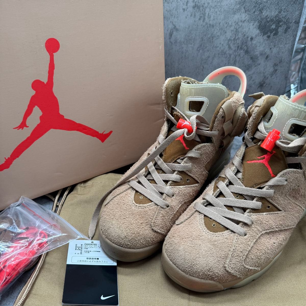 TRAVIS SCOTT×NIKE AIR JORDAN6 RETRO SP ハイカットスニーカー TRAVIS SCOTT×NIKE AIR JORDAN6 RETRO SP ハイカットスニーカー